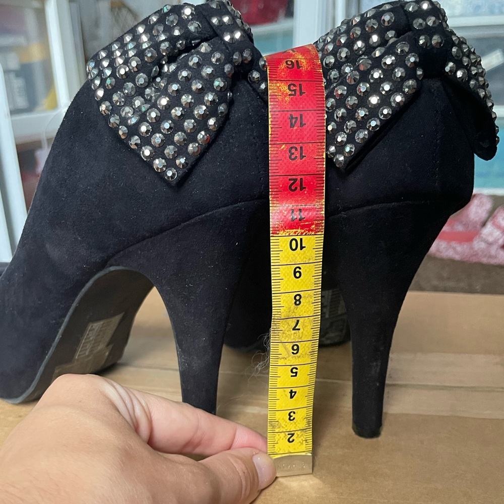 π3/$12π F21 5β Black Pumps - Picture 4 of 5